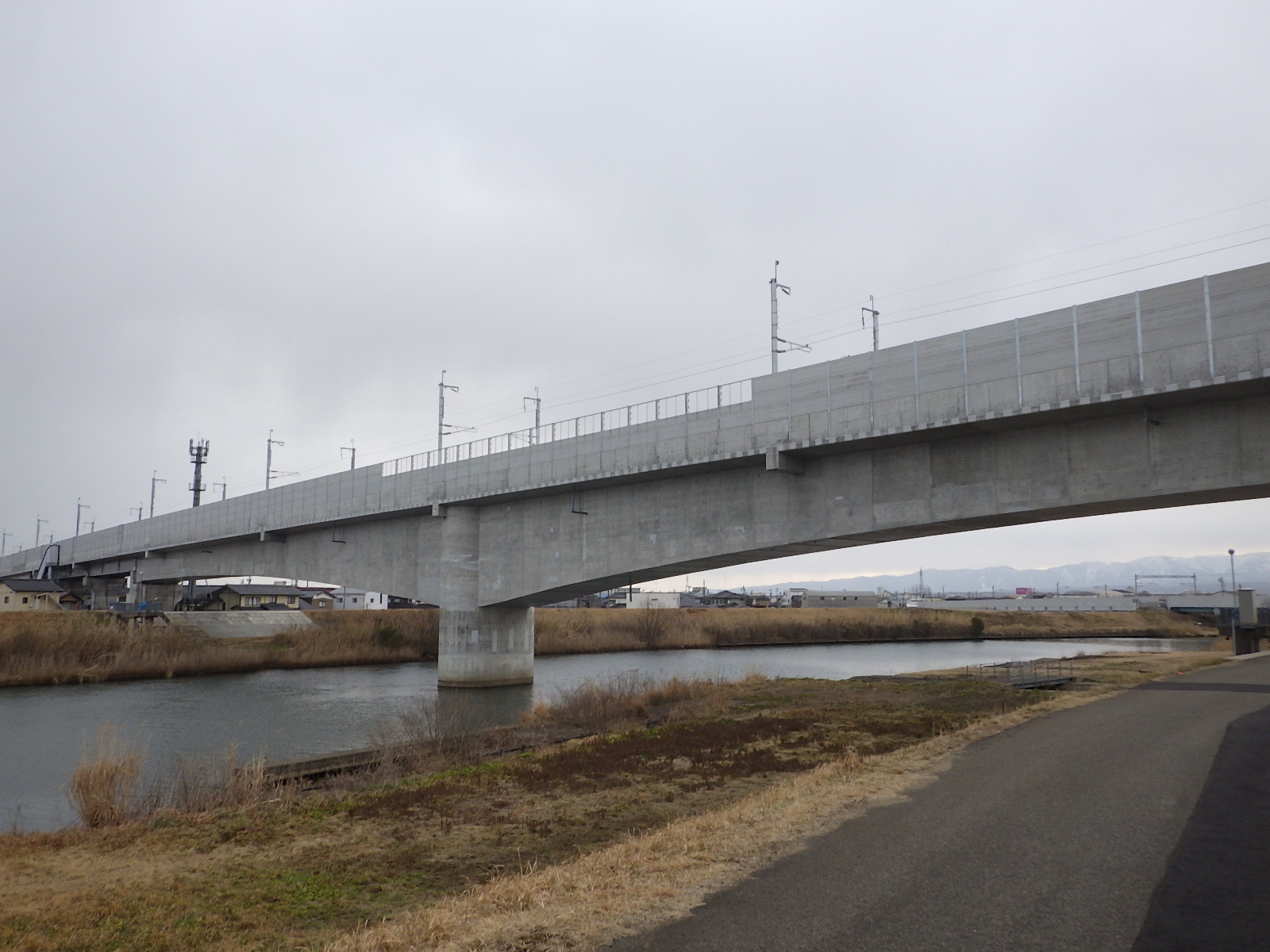 北陸新幹線、梯川橋りょう他